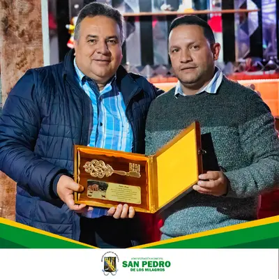 En un acto significativo la comunidad de Ovejas entregó las llaves del Corregimiento a nuestro Alcalde, Danilo Álvarez